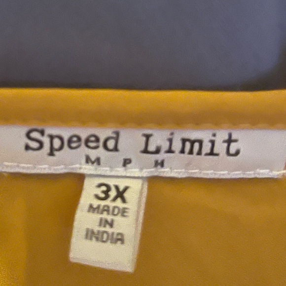 Yellow blouse - Picture 3 of 5